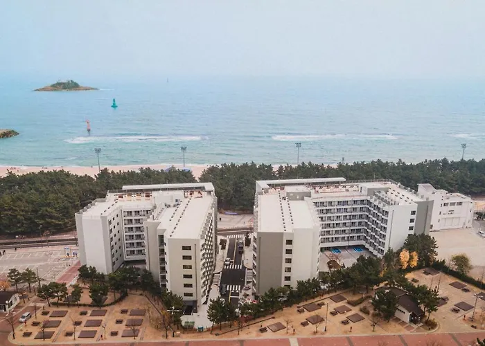 Risen Ocean Park Hotel