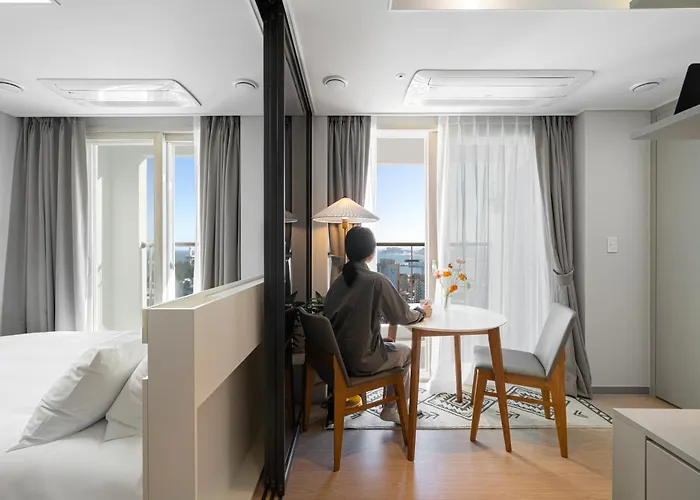 Urbanstay Sokcho Deungdae Beach