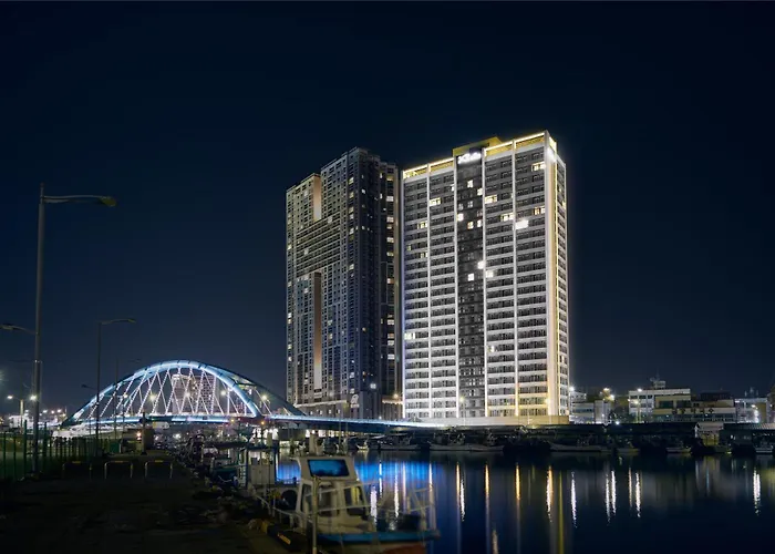 Moonlight Sokcho - High-Rise, Ocean And City View